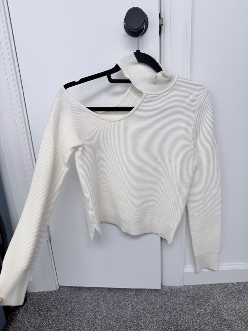 Abercrombie & Fitch Ivory and Black Ribbed Sweater